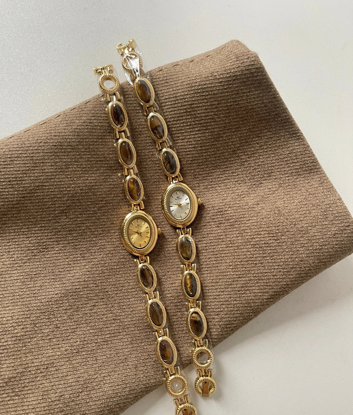 High-end Luxury Watches for Woman Elegant Green Jewelry Jade Quartz Bracelet Wristwatch Gift for Women Lady Fashion Dress Watch.