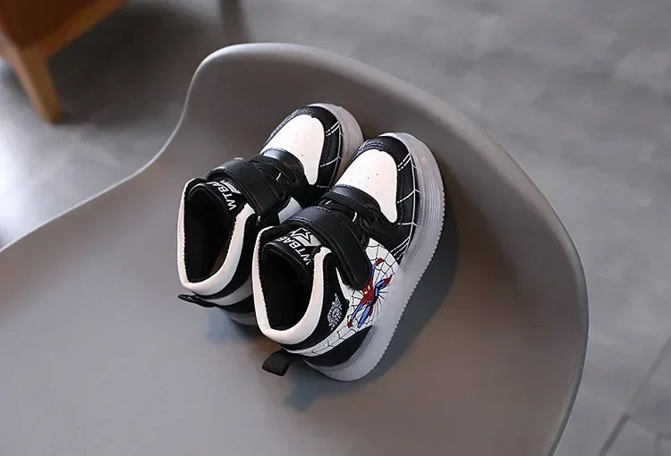 Disney Children's Led Light Shoes Fashion Aoger Spiderman Boys Sneakers Girls Cartton Casual Shoes Breathable Kids Sport Shoes.