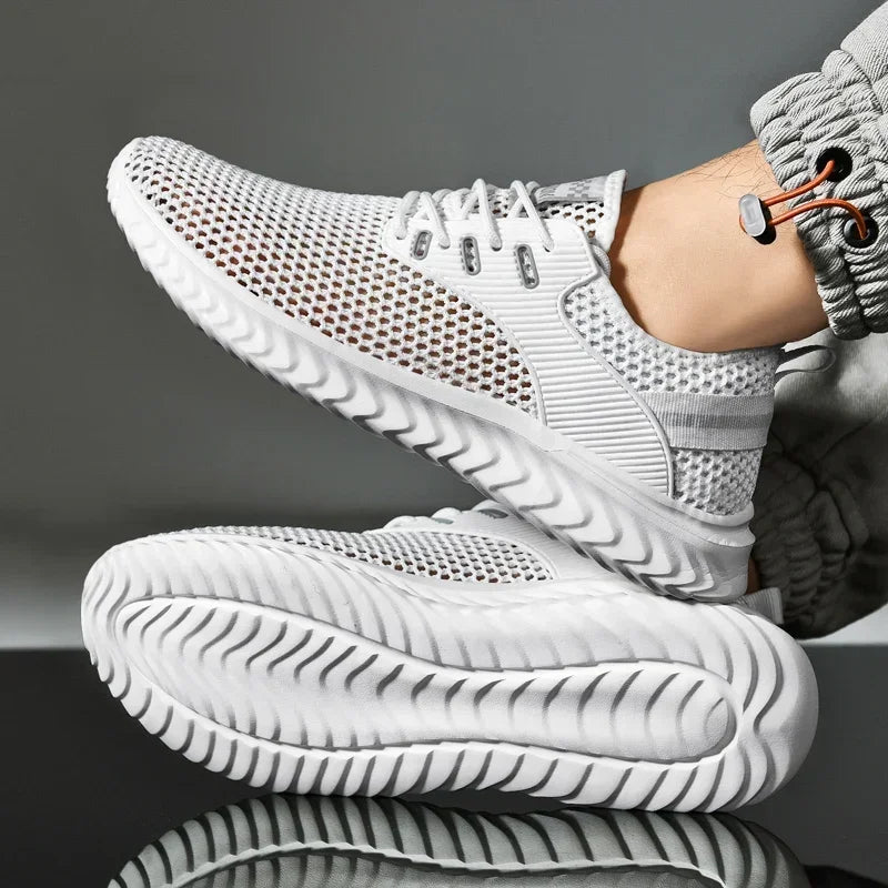 Sommer Herren Sneakers atmungsaktive und leichte Herren Casual Tennis Sneakers Hollow Mesh Herren Laufschuhe Tenis Masculino.