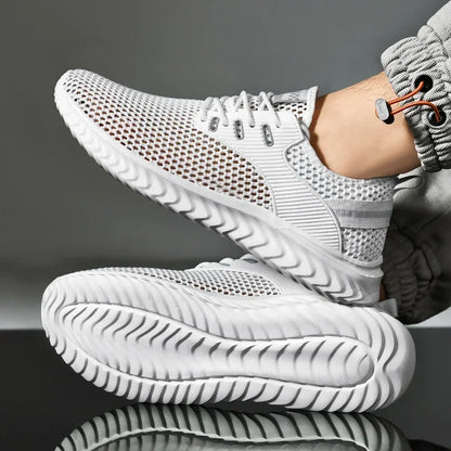 Sommer Herren Sneakers atmungsaktive und leichte Herren Casual Tennis Sneakers Hollow Mesh Herren Laufschuhe Tenis Masculino.