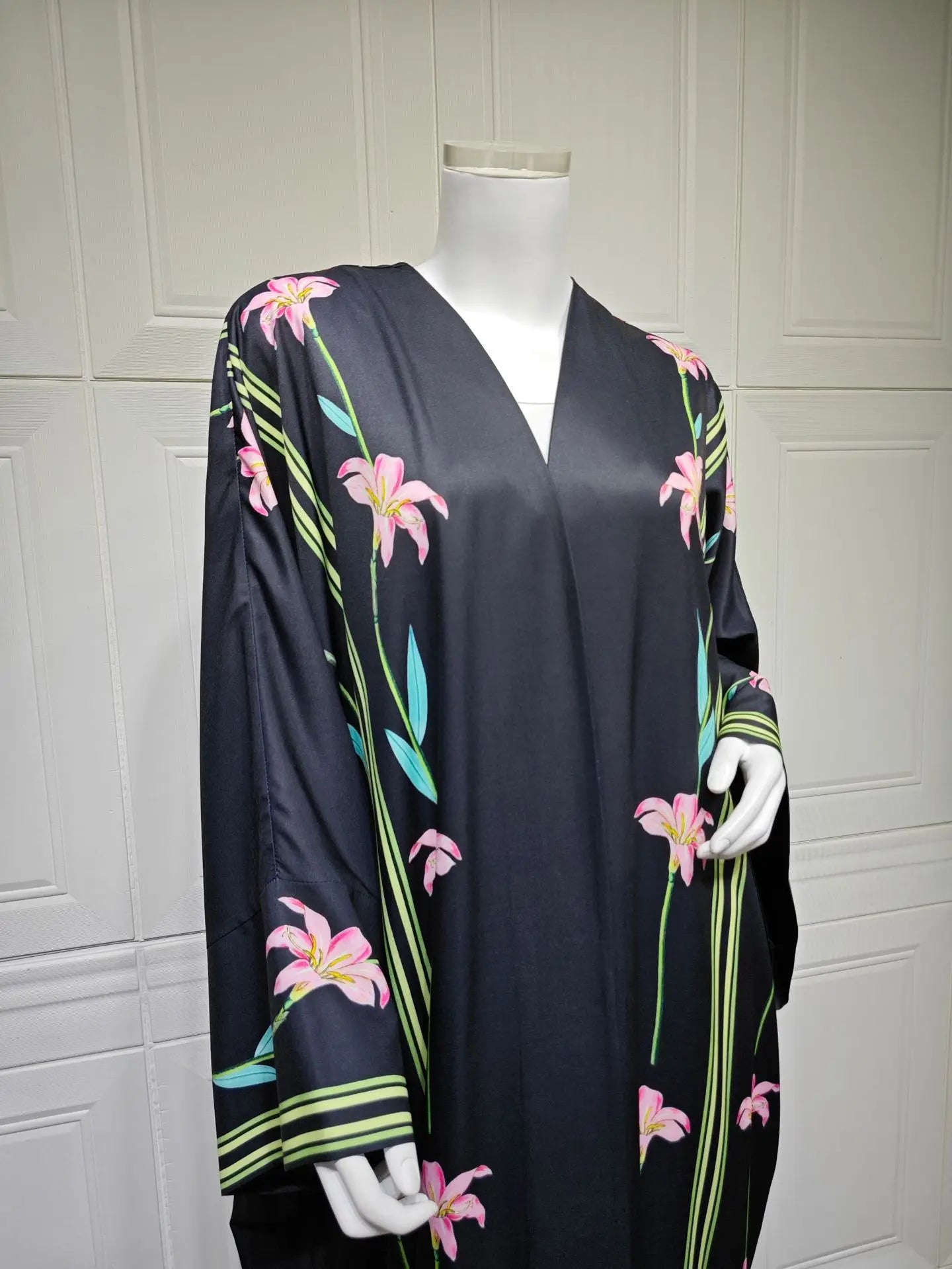 Uni Islamic Clothing Modest Abaya Women Muslim Dress Front Open Printed Abaya 2025 With Hijab Scarf Two Piece Set for Summer.