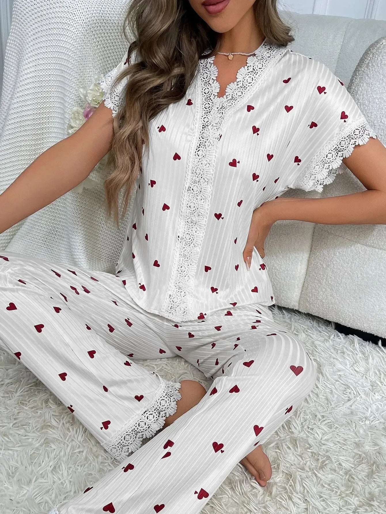Damen-Pyjama-Set mit Spitzenbesatz, kurzärmliges Oberteil mit Knöpfen vorne und durchgehende Hose, Kirschdruck, 2-teilig, Nachtwäsche, Nachtwäsche, Homewear.