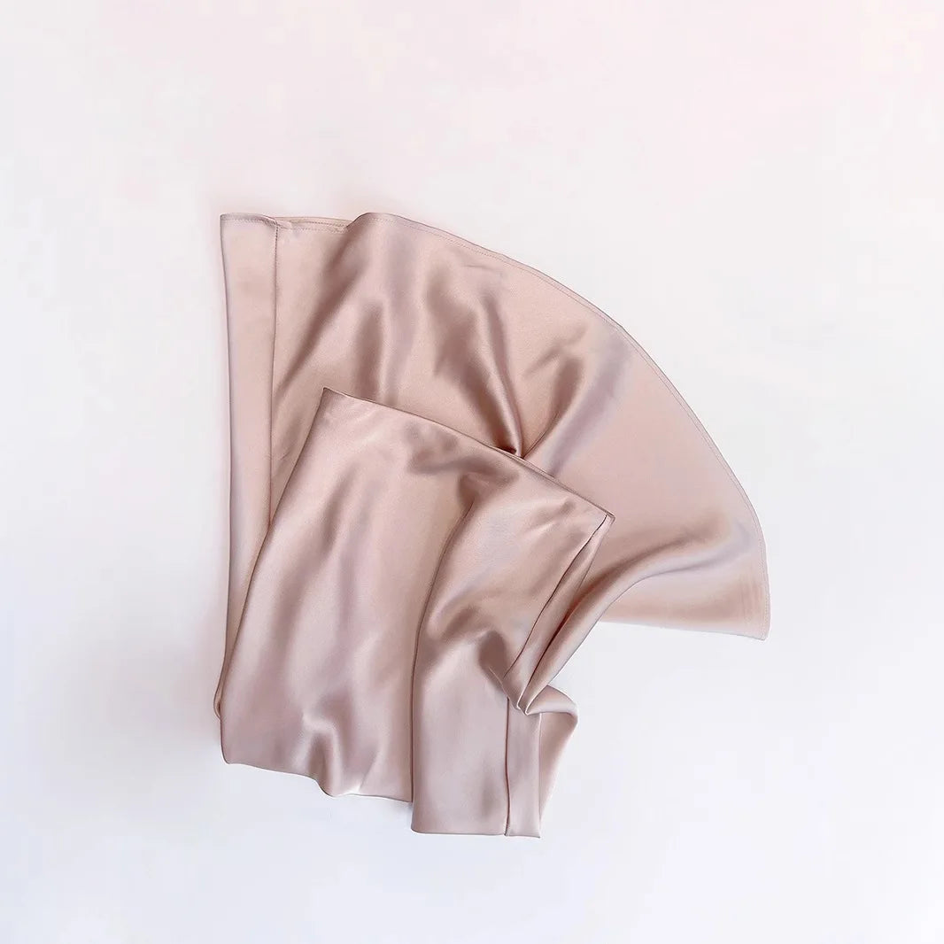 French Style Chic Women's Acetic Acid Satin Flowy High Waist Hip Hugging Skirt for Spring/Summer Fishing Tail Skirt A-line Skirt.