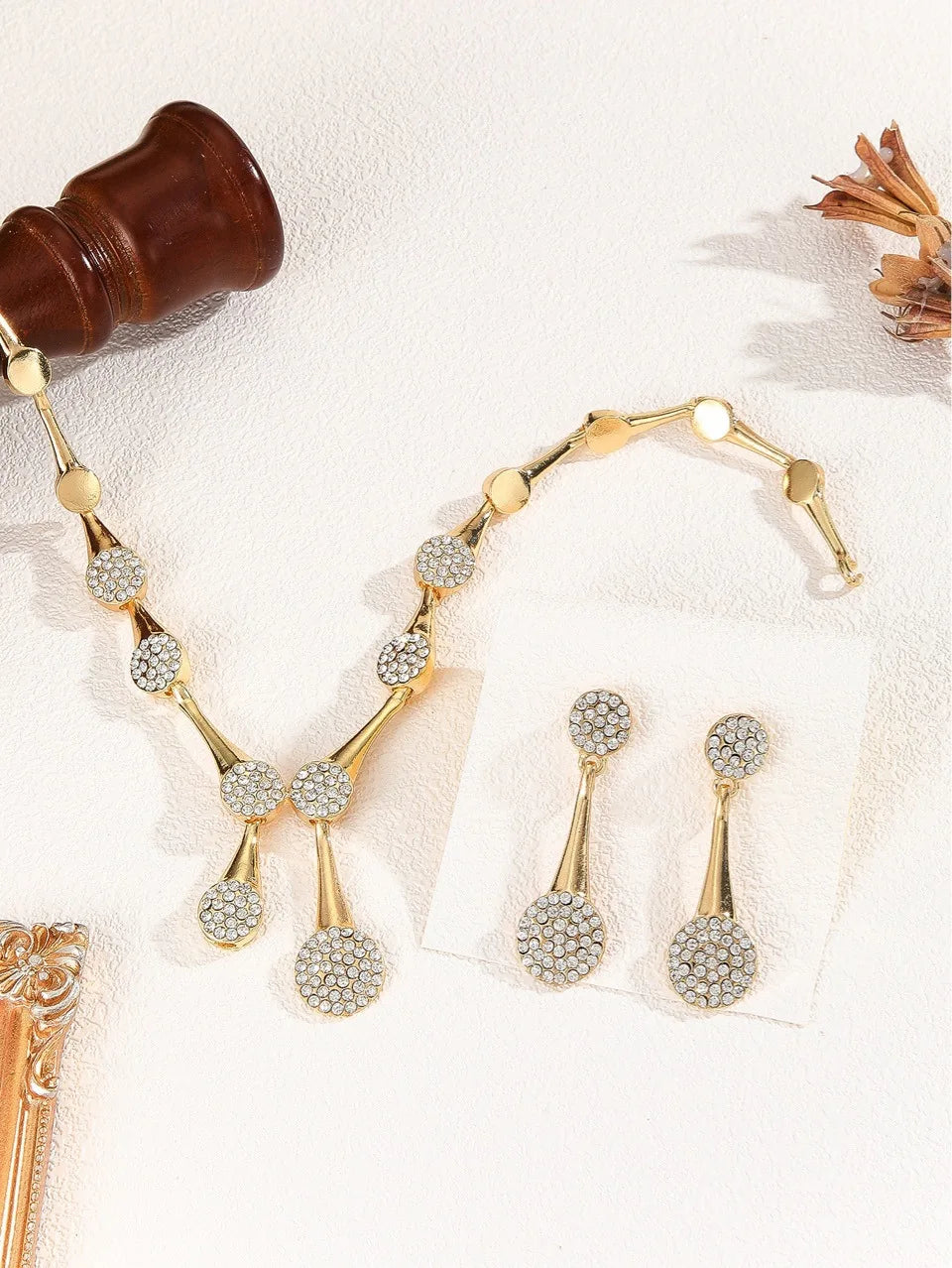 Necklace Earrings Exquisite Set Golden Quiet Elegant Bridal Banquet Jewelry Gifts For Women.