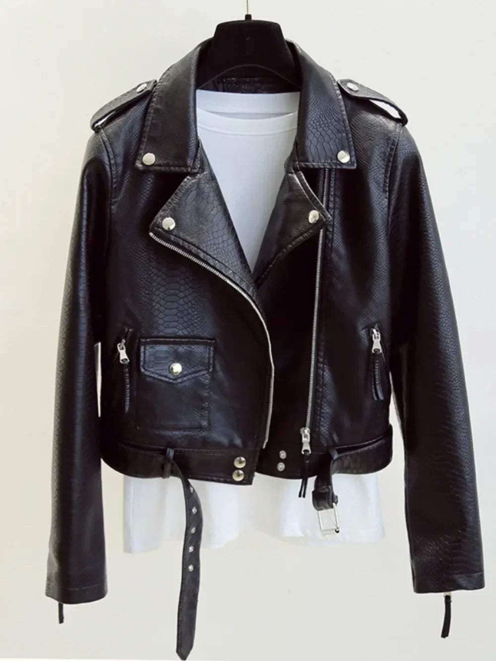 Dünne Jacke mit Gürtel Weibliche Streetwear Leder Mantel Biker Moto Frühling Herbst Frauen Faux Leder Jacke Oberbekleidung Neue Mode.