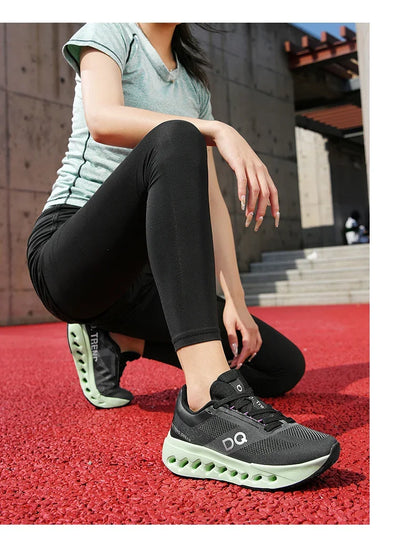 Men Women Comfortable Shoes Unisex Breathable Mesh Walking on Ultralight Outdoor Running Casual Sneakers Clouds Shoes.