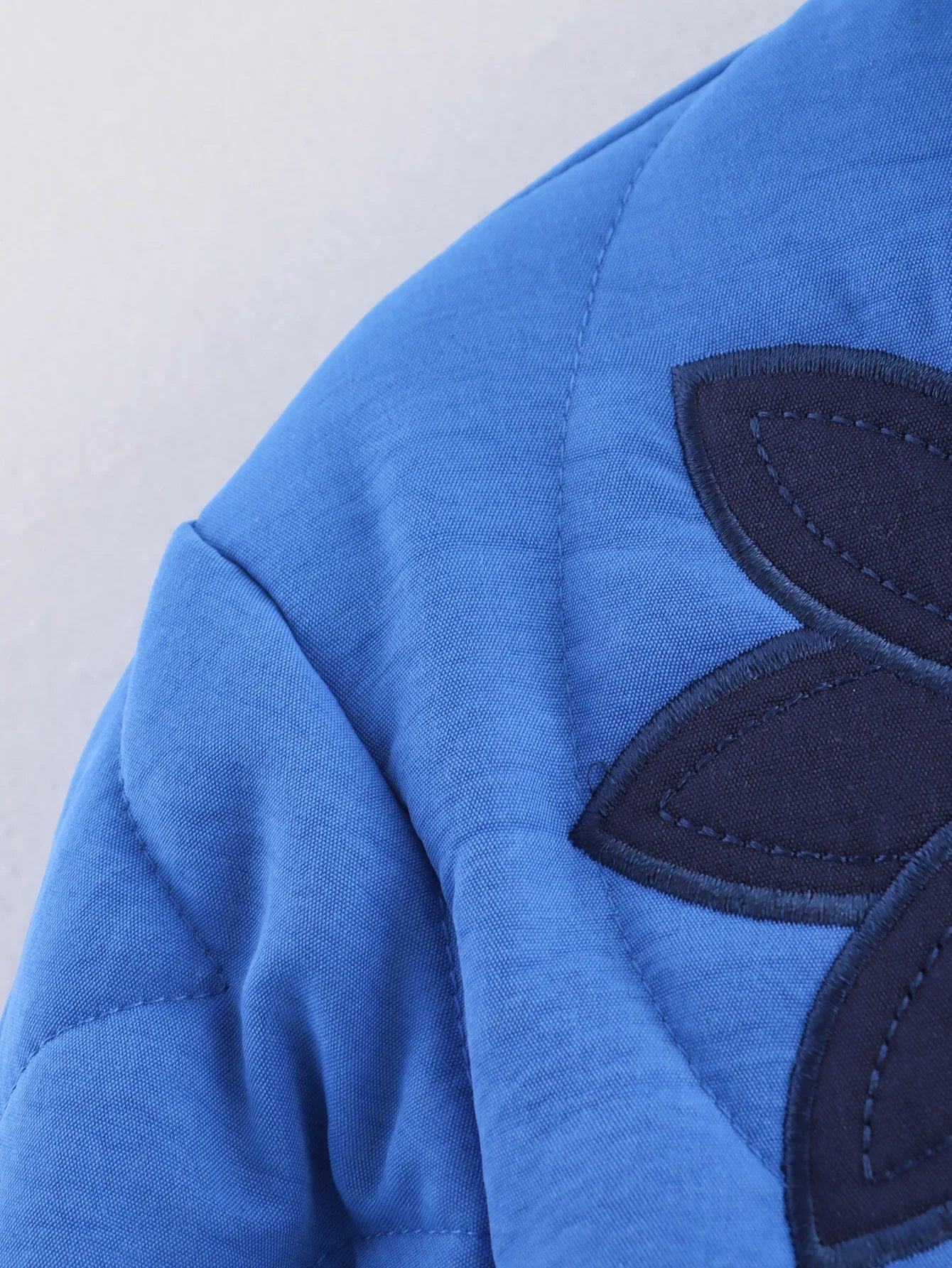 TRAFZA 2025 Herbst Frauen Stepp Crop Mantel Floral Stickerei Einreiher Langarm Jacke Winter Warme Vintage Oberbekleidung.