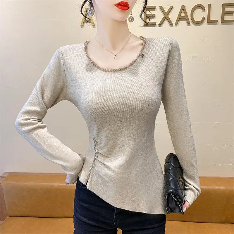 2025 New Autumn Women's Sweater Design Slim Slim Nail Drill Fashion Women's Top.