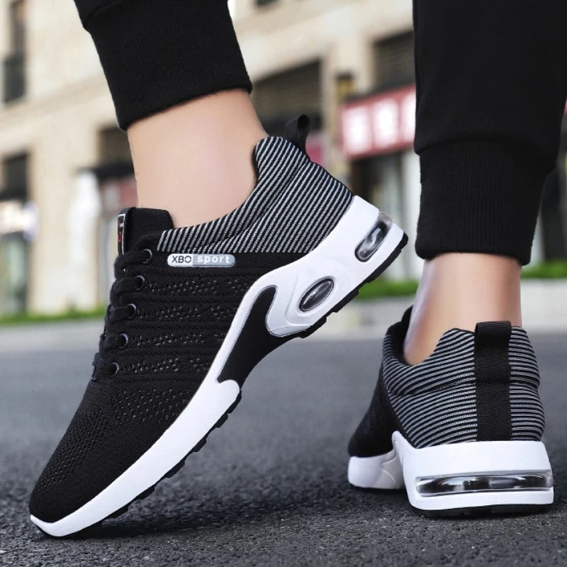 2025 New Men Sneakers Breathable Lace-Up Running Shoes Men Outdoor Walking Shoe Mesh Flying Woven Anti Slip Sports Shoes for Men.