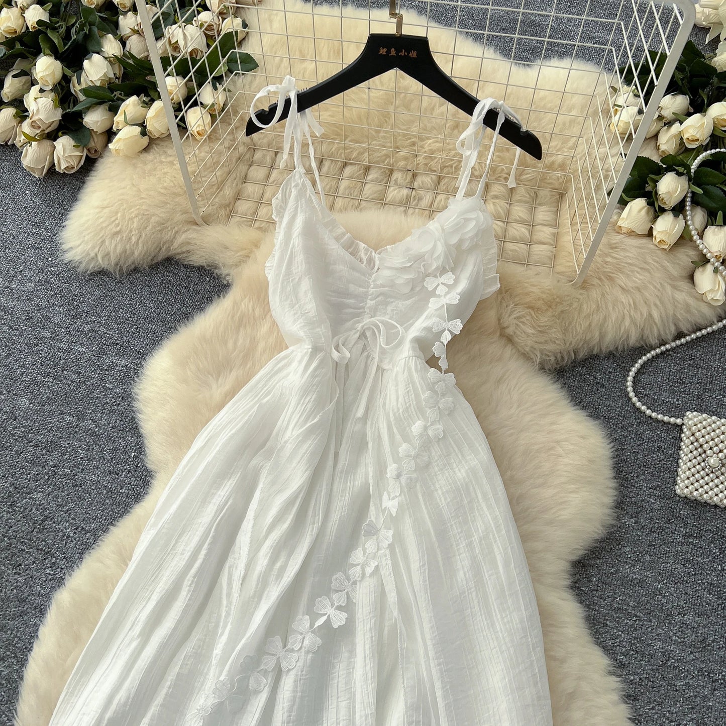 SINGREINY 2025, süßes Sommerkleid für Damen, Spaghettiträger, plissiert, 3D-Blumenmuster, schickes Sommerkleid, Fairycore, unregelmäßiges Kleid