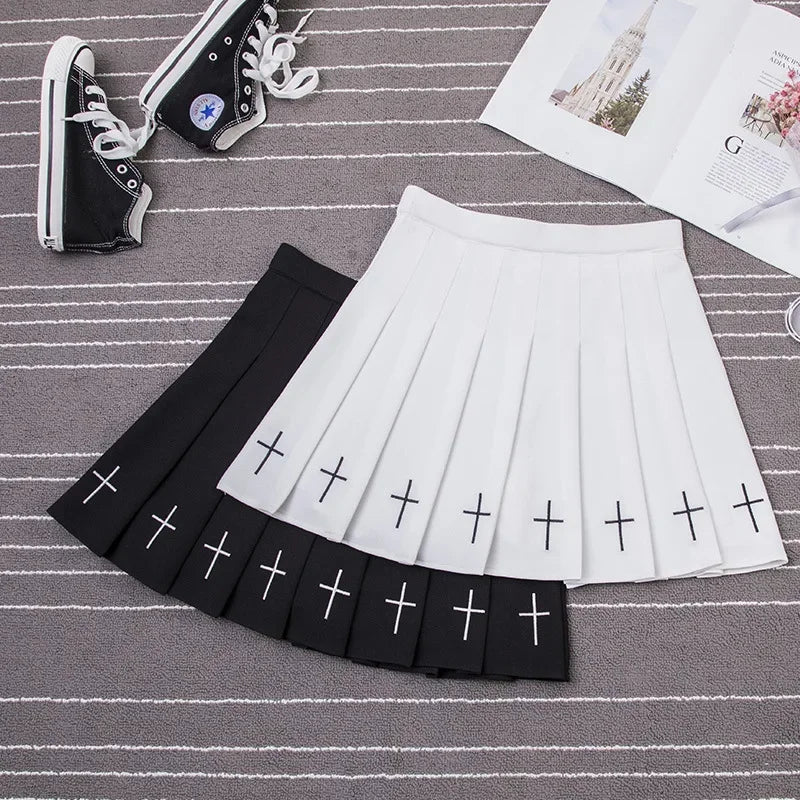 Women Harajuku Sweet Fresh Feeling High Waist Pleated Skirt Elastic Waist Cross Embroidery Skirt Pleated Skirt.