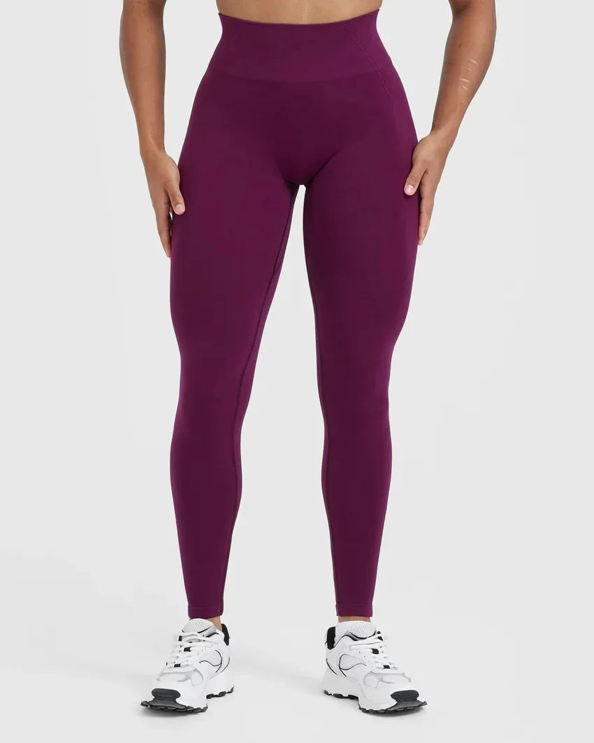 Seamless High-Quality Yoga Suit Effortless Oneractive Tight Scrunch Peachy Butt Gymwear Fitness Clothing For Women.