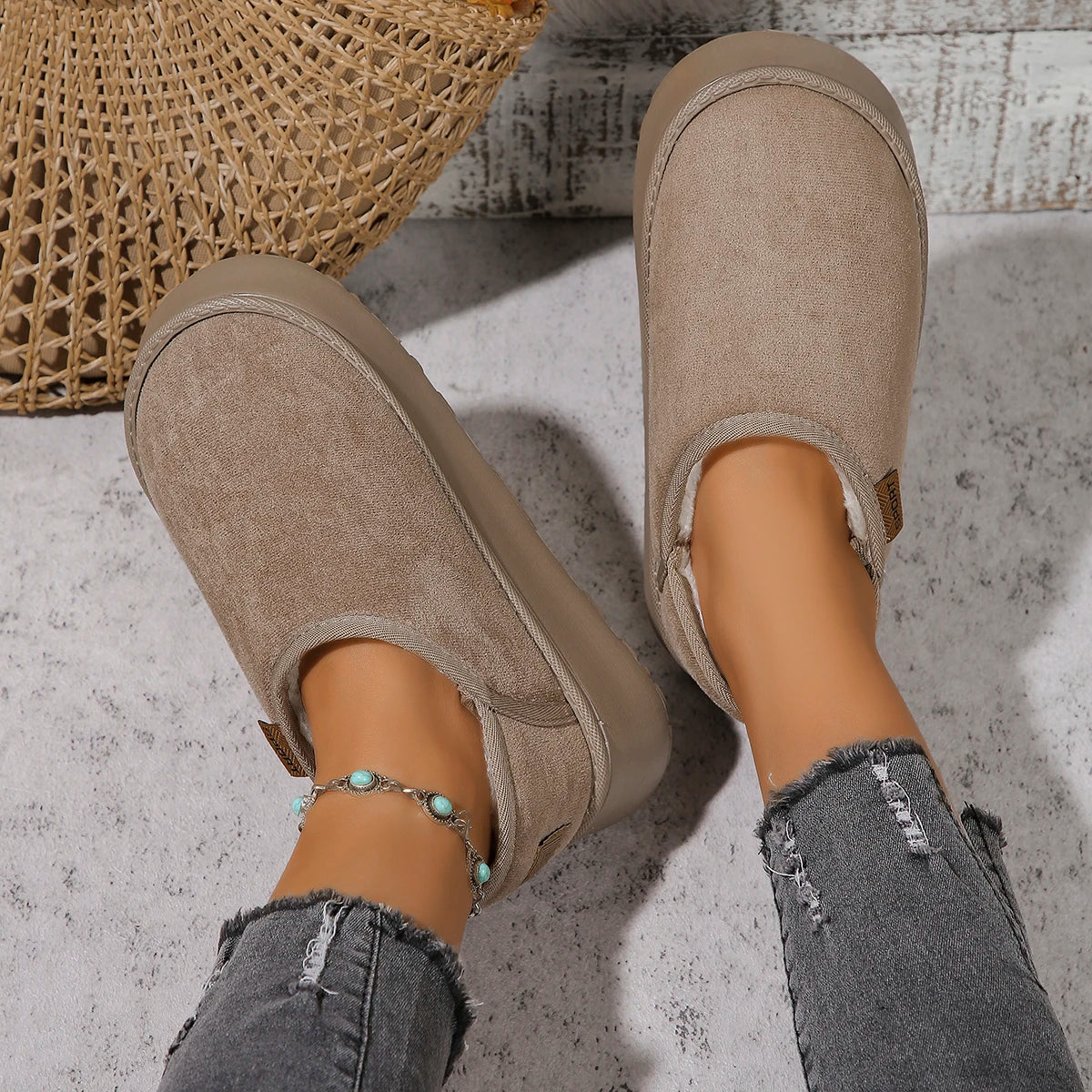 2024 New Classic Thickened Fluff Women's Snow Boots Comfortable Warm Ankle Boots Women Winter Ladies Shoes Chunky Botas Mujer.