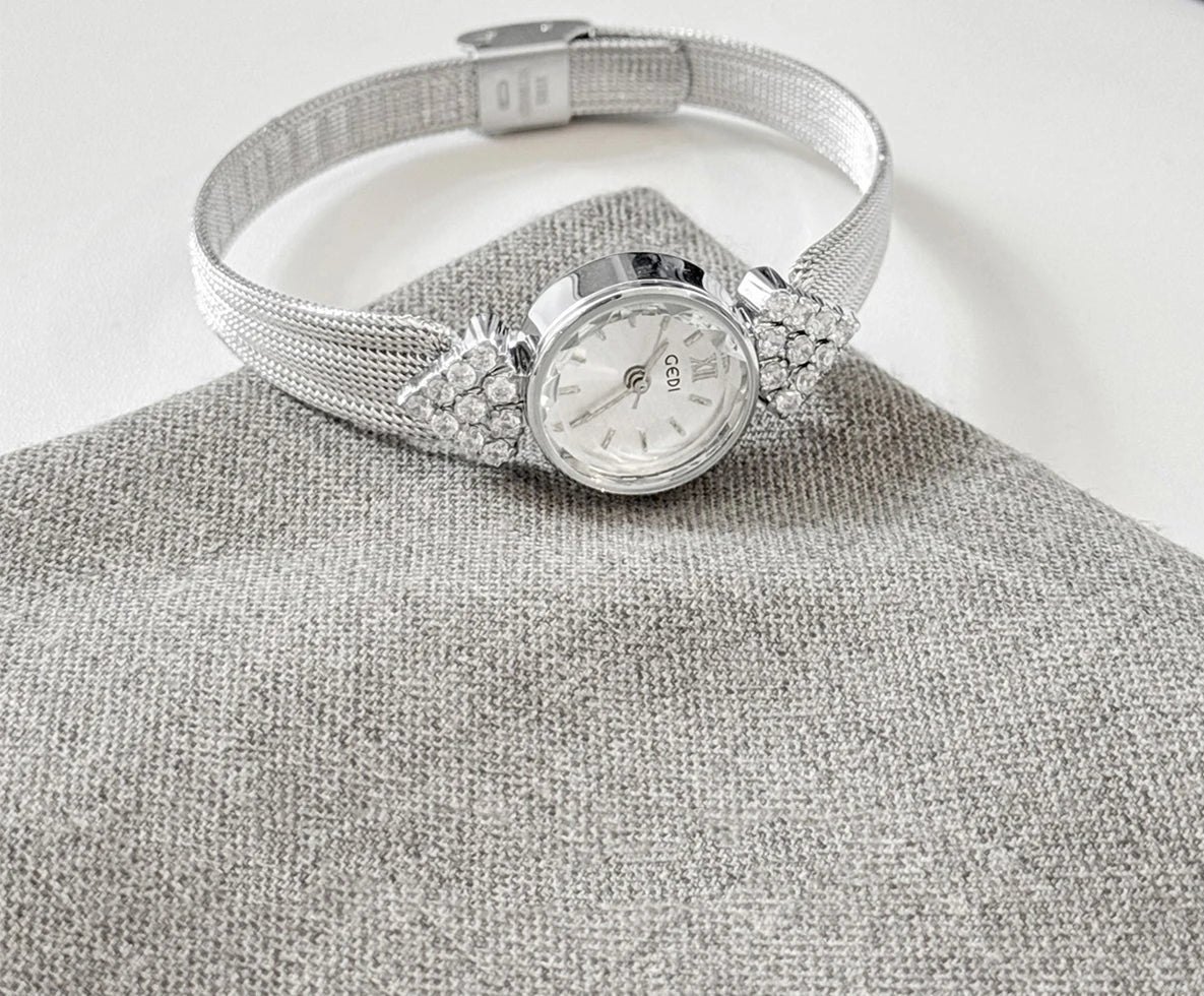 GEDI Watch Gold Silver Diamond Inlaid Steel Strip Women's Wristwatch Vintage Niche Light Luxury Temperament Quartz Watch Woman