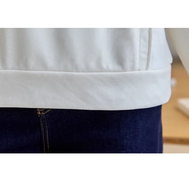 Apricot Round Neck Contrast Long Sleeve Womens Sweatshirt Stylish Casual Minimalist Top.