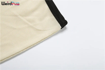 Weird Puss geripptes 2-teiliges Damen-Set, Polo-Ausschnitt, Knopf-Shorts, bauchfreie Tops + Miniröcke, passende Stretch-elegante Streetwear-Outfits.