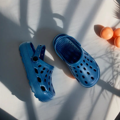 Adorable Kids Beach Shoes Lightweight Breathable Children Sandals Outdoor Learning Shoes Fashionable Simple EVA Clog Footwear.