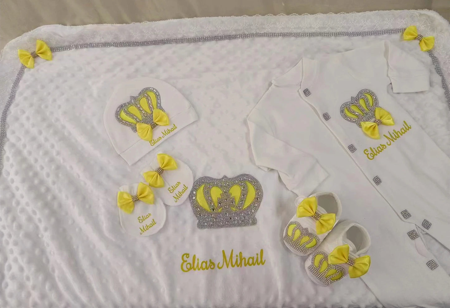 5pcs Handmade DIY Vinyl Name Personalized Baby Girl Newborn Jewels Crown Pink Take Me Home Layette 5 Piece Deluxe Gift Set