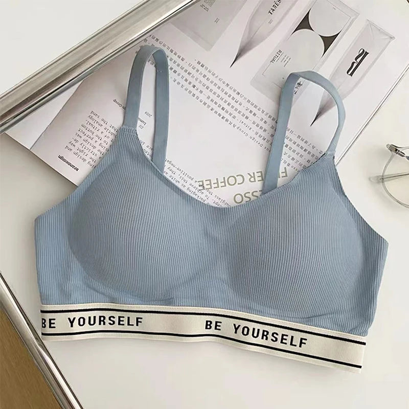 Women's Beautiful Back Sports Bra Elastic Sleeveless Vest Breathable Slim Crop Top with Adjustable Shoulder Straps.