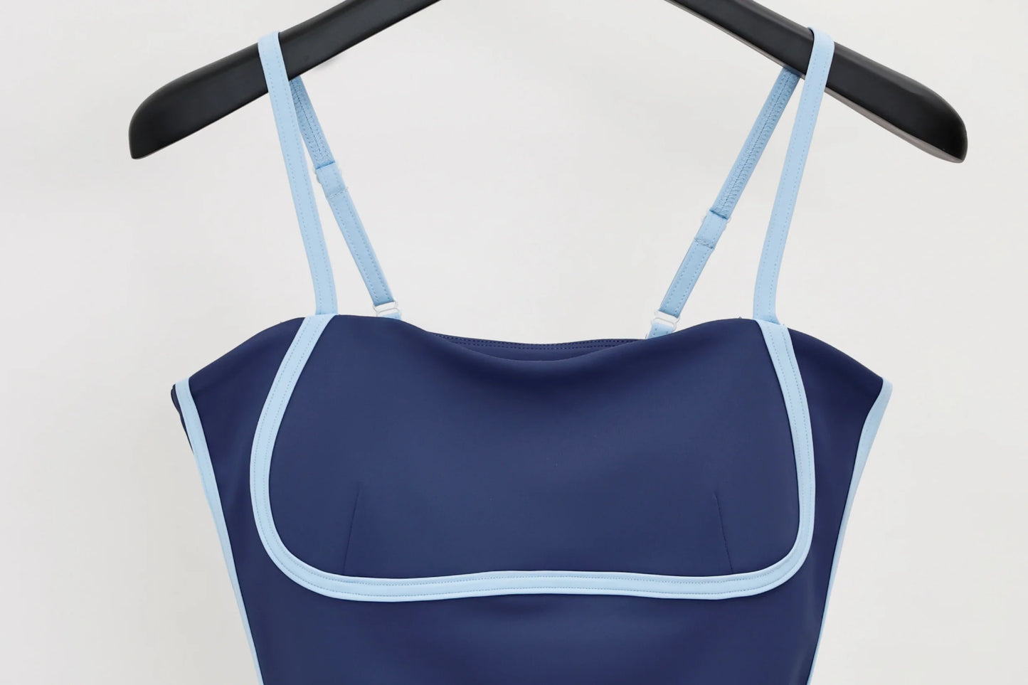 2025 New Striped Fashion Yoga Set Women Gym Clothes Sexy Sports Bra High Waist Yoga Flared Pants Running Hip Lift Fitness Pants