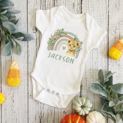Personal isierte Baby Bodysuit Regenbogen Tier mit Namen Säugling Overalls Neugeborenen Wild One Outfits Stram pler Baby Geburtstag Dusche Geschenke.