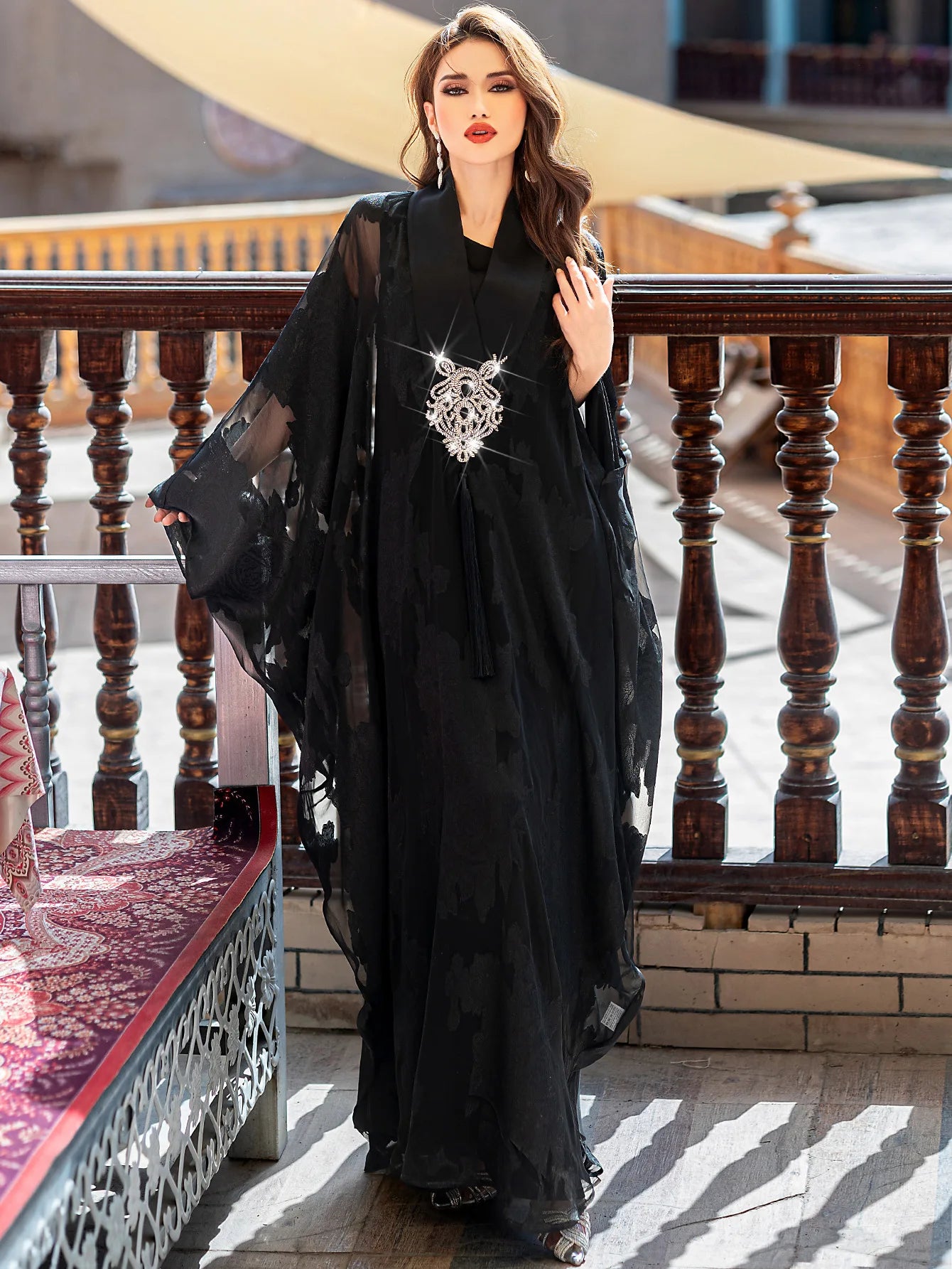 Luxury Dubai Abaya Embroidered Black Jacquard Tassel Robe Women Muslim Dress Kaftan Kimono Kebaya Marocain Femme Caftan Jalabiya.