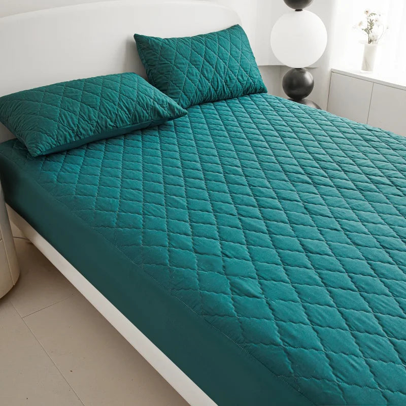 Thick Waterproof Mattress Cover Mattress Protector Queen King Fitted Sheet Mattress Topper Pad For Hotel (No Pillow Case).