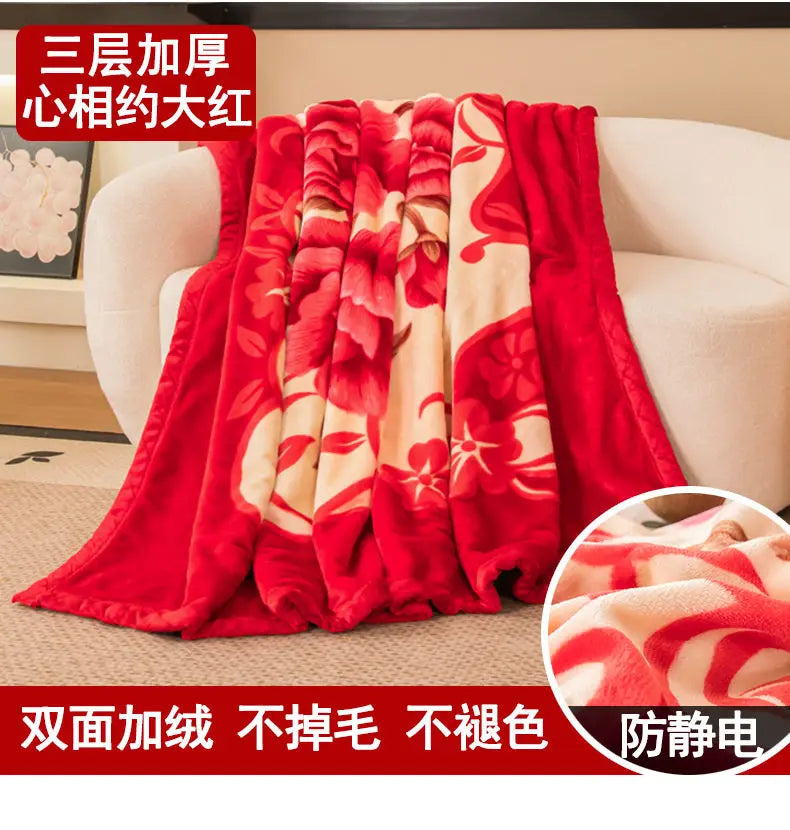 Nordic Style Geometric Printed Blanket Two Person Winter Thickened Quilt Coral Fleece Material Easy To Maintain Plush Bed Sheets