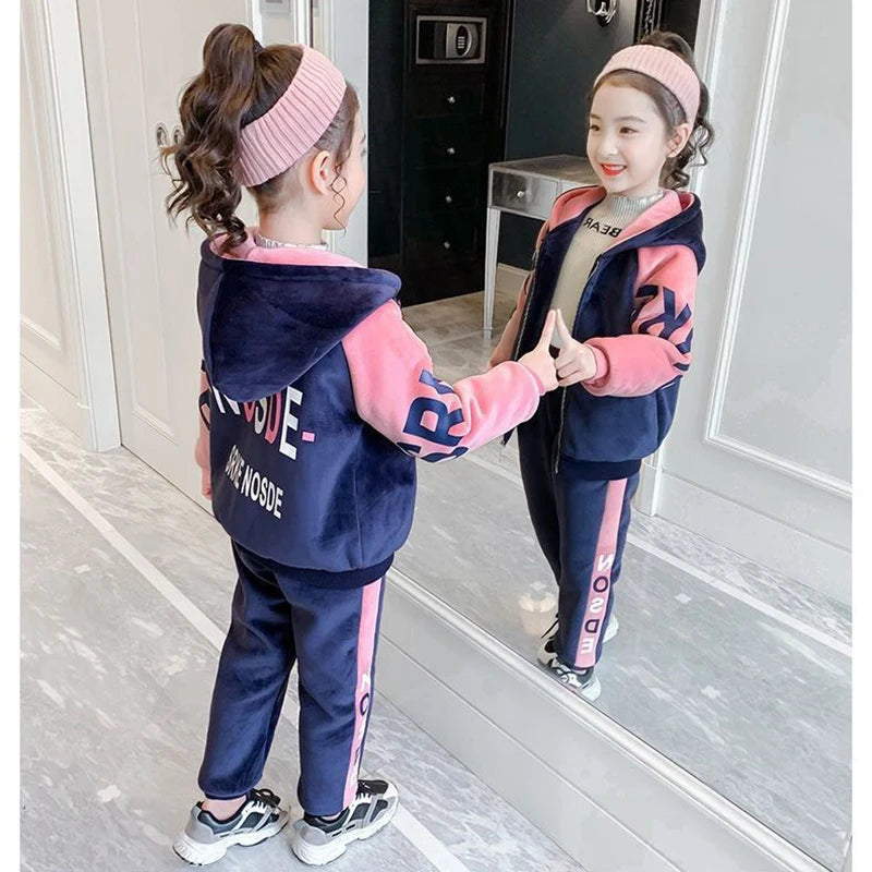 New Winter Keep Warm Girls Clothing Set Padded Lining With Plush Velent Hooded Jacket+Pants 2pcs Suit For 3-12 Years Kids.