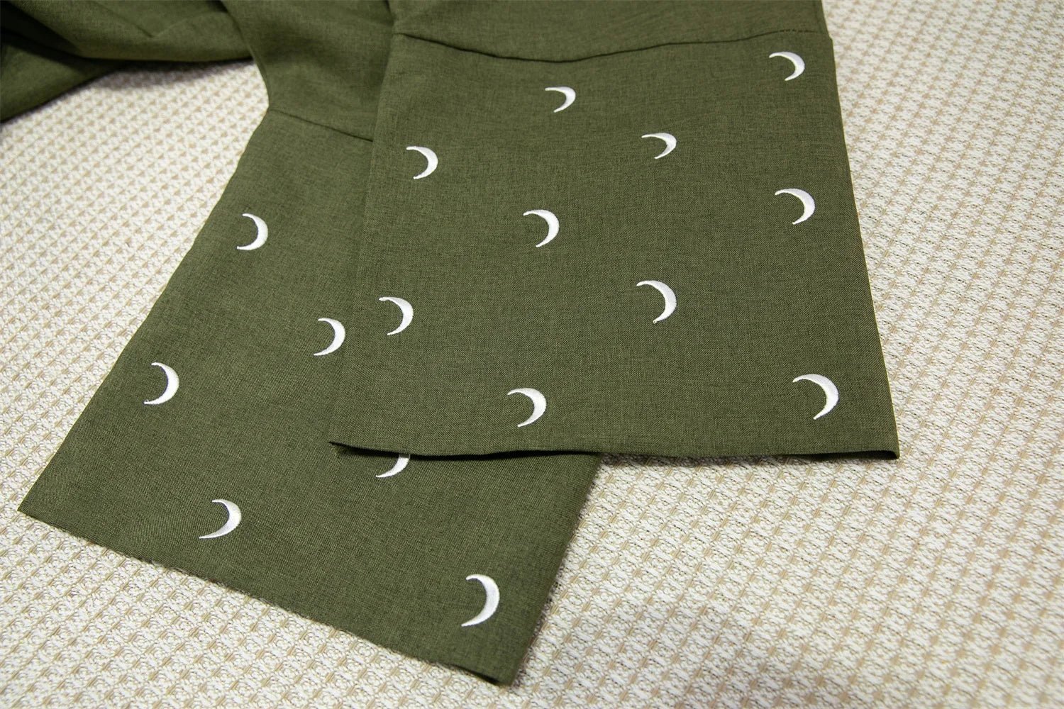 Muslimische Abayas lose Kaftan Frauen islamische Kleidung Mond Stickerei offene Front Abaya Langarm Maxi Länge Kleid Frauen Jilbabs.