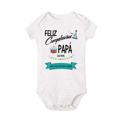 Alles Gute zum Geburtstag, Papa sagt Mama, dass ich das beste Geschenk bin. Baby-Body für Neugeborene, kurzärmeliger Strampler, Papa-Geburtstags-Säuglingsoverall.