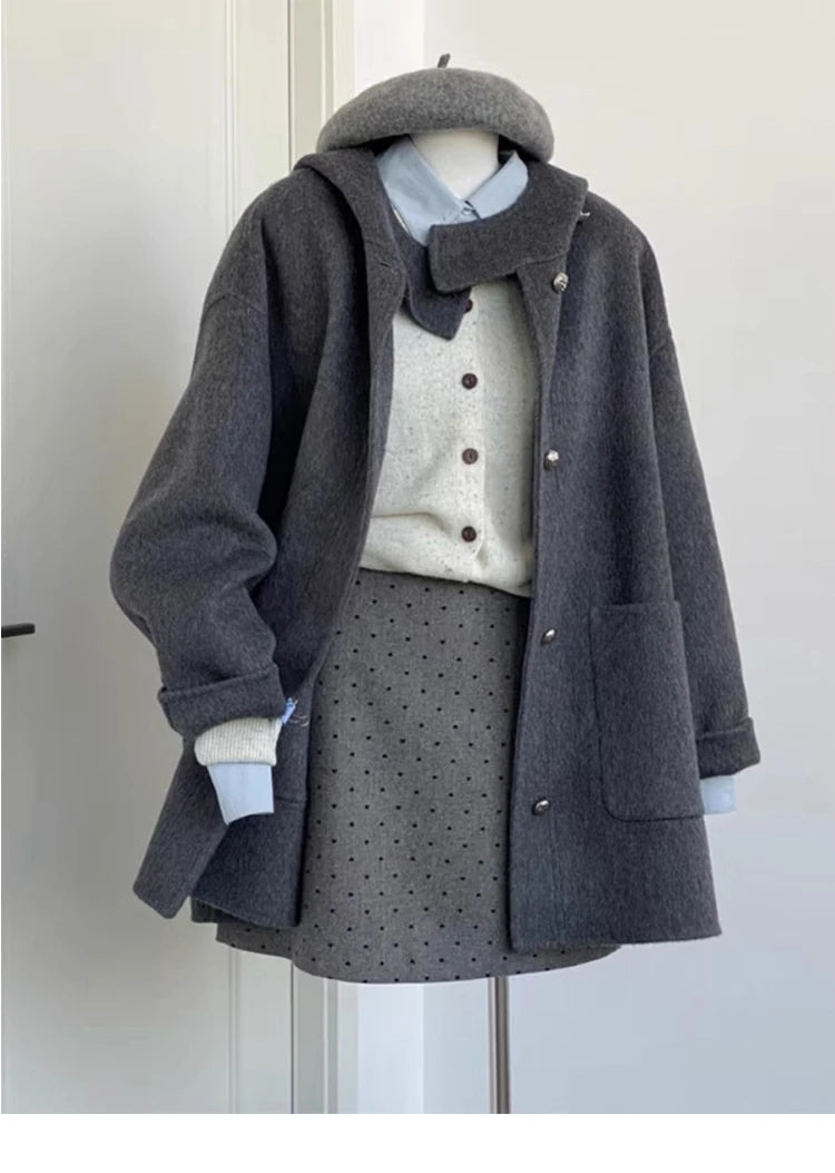 Grauer doppelseitiger Wollmantel mit Kapuze für Damen im Herbst und Winter 2025, neuer High-End-Mantel im Hepburn-Stil.