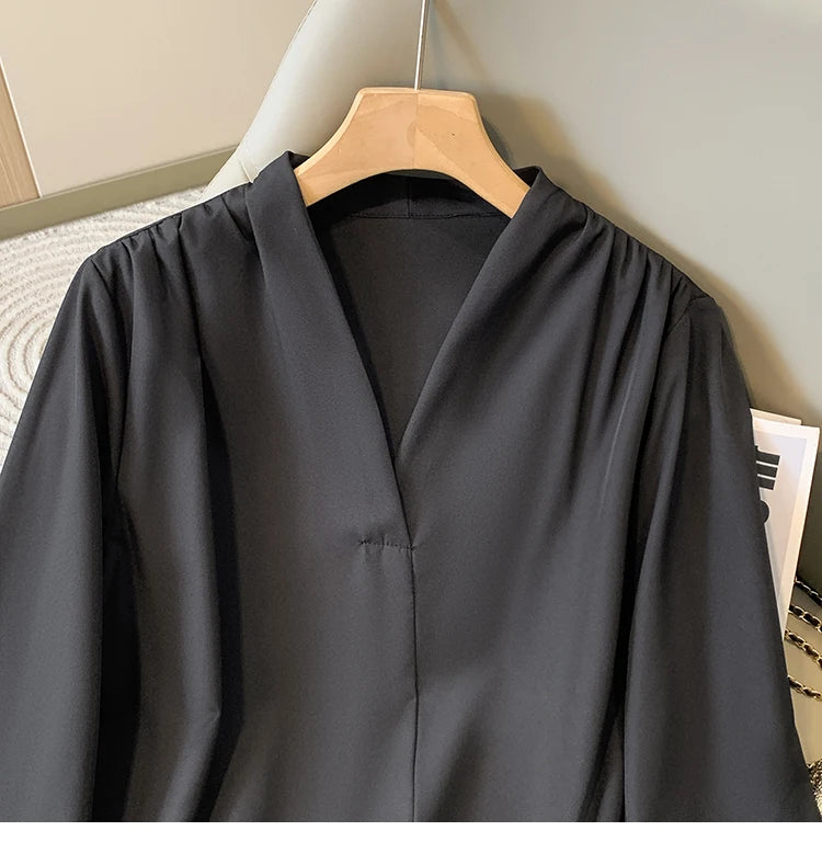 Big Size Women Shirts 2025 Spring Autumn Long Sleeve Office Lady V-Neck Solid Color Blouses Elegant and Youth Woman Tops.