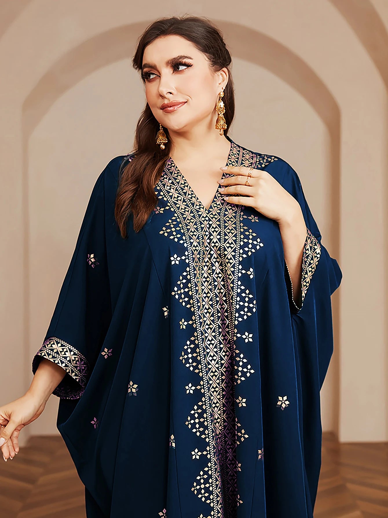 Wow! Langarm-Abaya in Übergröße mit Goldfolie – atemberaubendes arabisches Kleid, steigern Sie Ihren Stil für jede Veranstaltung!.