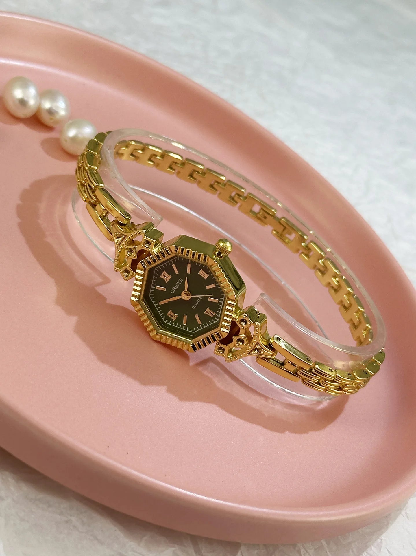 Luxury Famous Brand Oval Dial Women Watch Fashion Small Thin Gold Bracele Quartz Wristwatch Clock Gift Dropshipping Montre Femme