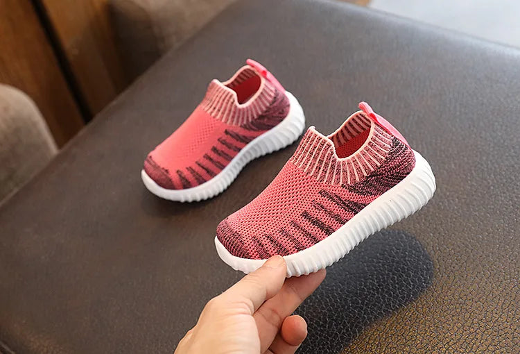 Kids Knitted Casual Shoes Sneakers for Boys Girls Slip-on Antislip Breathable Running Sports Shoes 2-8 Years Children Zapatos.