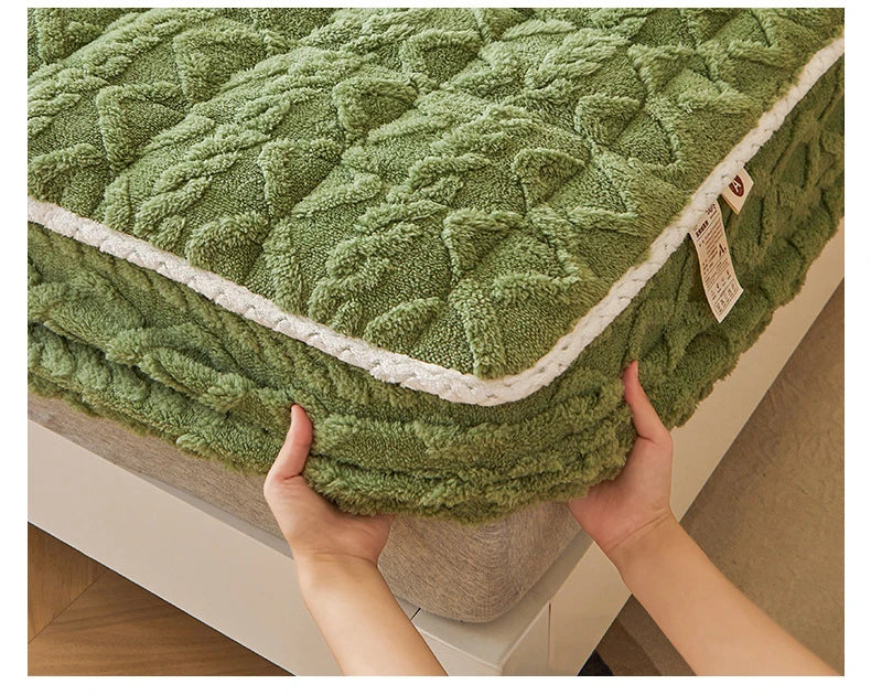 Milk Velvet Mixed With Cotton Home Bed Sheet Thickened Bed Cover Winter Velvet Mattress Coral Velvet Protective Bed Cover ZF606.