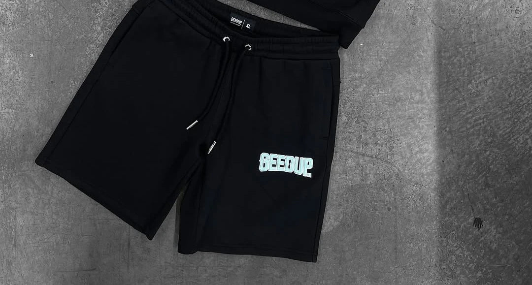 Sports and leisure hoodie two-piece set for men's y2k Harajuku Gothic bodybuilding outdoor couple design sports loose suit.