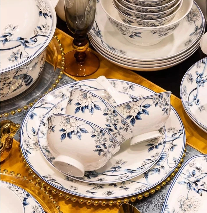 Blue Peacock Bone China Dining Plate Blue and White Kitchen Tableware Flower Ceramic Tableware Home Dining Bar Main Course Plate.