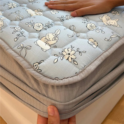 1pc Thicken Bed Cover Cartoon Print Bedspread Non-slip Mattress Protector Quilted Soft Bed Linen 매트리스 커버 (No Pillowcase).