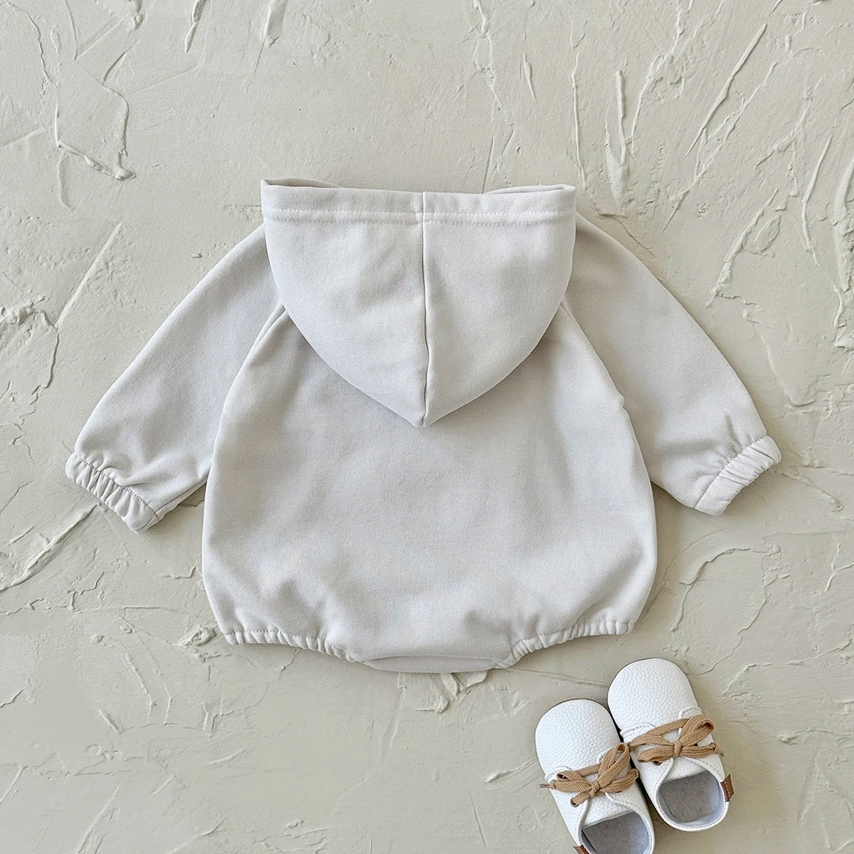 Herbst Neue Baby Minimalistischen Hoodie Lange Ärmel Große Tasche Klettern Kleidung Baby Neugeborenen Artikel Bodys & Einteiler.