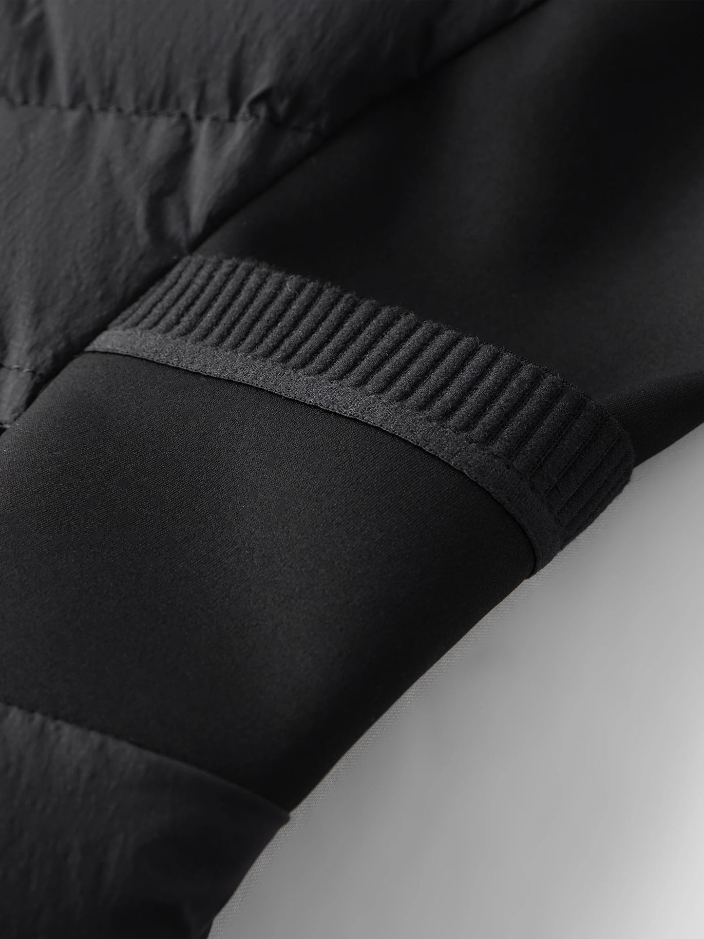 FSLE Patchwork Leichte Stretch-Strick-Kapuzenjacke 2025, Winter, Neuankömmling, schwarze kurze Daunenmäntel.