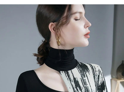 Women Design sense Printing Hollow Out Pullovers Elegant Slim Top Spring Autumn 2024 New Turtleneck Long Sleeve Fashion T-Shirts.