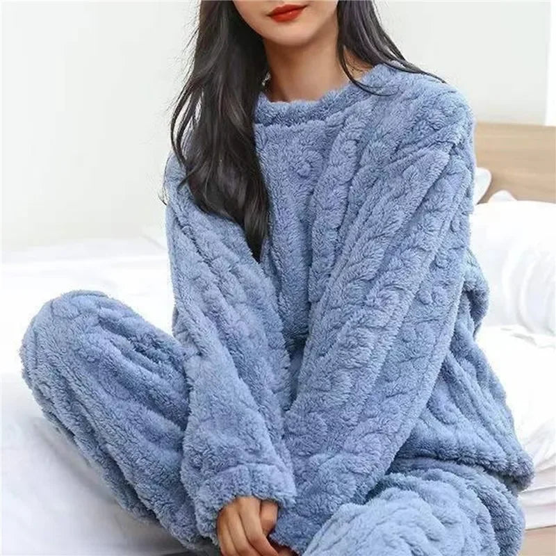 Warmes Pyjama-Set aus weichem Korallensamt-Jacquard für Damen, gemütliche Loungewear-Oberbekleidung für den Winter, Weihnachten, Geschenk für den Schulanfang ﻿.