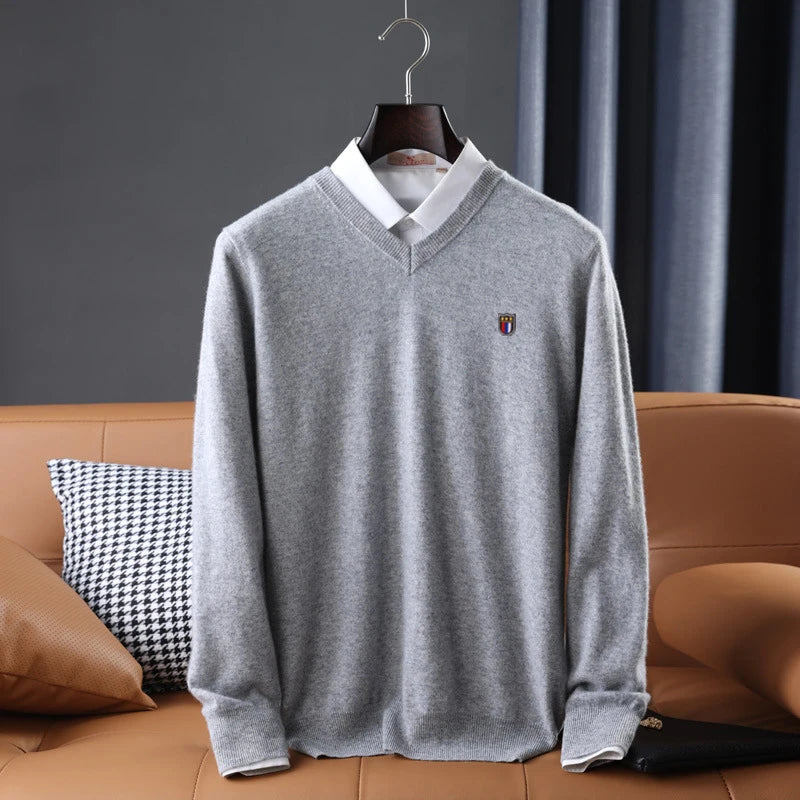 Soft Warm Pullover Cashmere Sweater Men's V Neck Thickened Classic Tops Autumn Winter New  Casual Solid Color Knitted Pullover.
