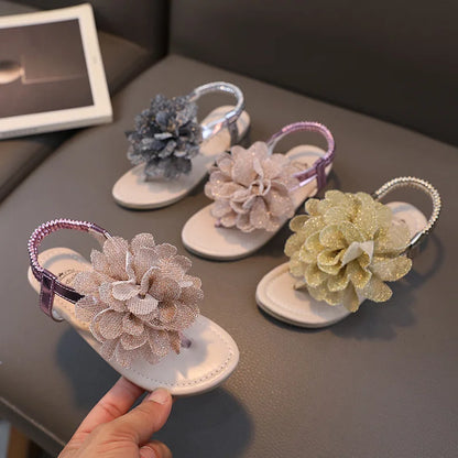 Girls Sandals 2023 Summer New Bling Flowers Baby Children Fashion Soft Bottom Student Shoes Kid's Slippers Pink Flats Flip Flops.