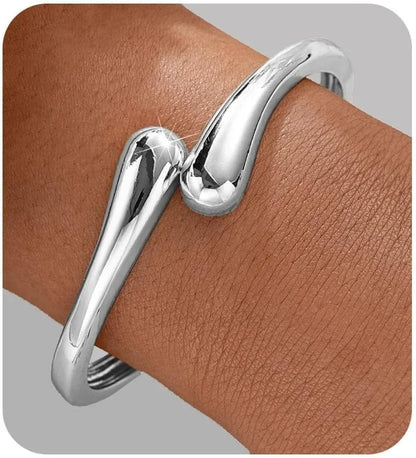 Gold Bangle Bracelets for Women Teens Trendy Chunky Adjustable Twist Cuff Bracelet Jewelry Gifts.