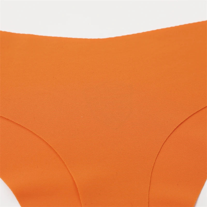 5Pcs Ice Silk Seamless Thongs Women's V-Waist Solid Color Panties Sexy Breathable Low Rise Underwear Invisible Bikini Lingerie.