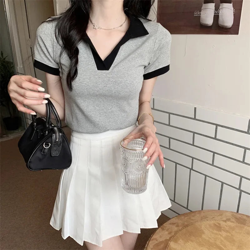 Plus Size Slimming Effect plus Size Women's Polo Neck T-shirt 200 Pounds Large Code College Style Top for plus Size Women.