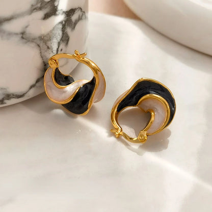 New Trendy Enamel Color Metal Texture Small Hoop Earrings for Women Gold Plated Statement Ear Buckle Creative Jewelry Gifts.